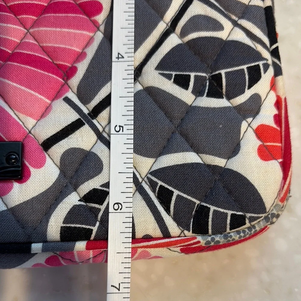 Vera Bradley Pink and Gray Floral laptop bag - Picture 6 of 6